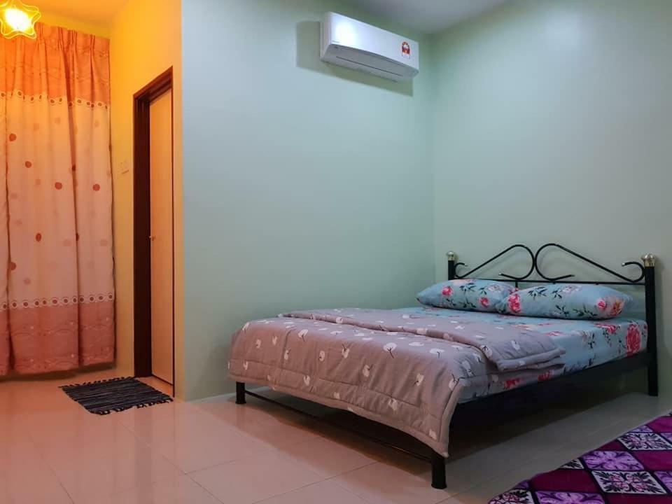 Islamic Homestay Sungai Petani Esterno foto