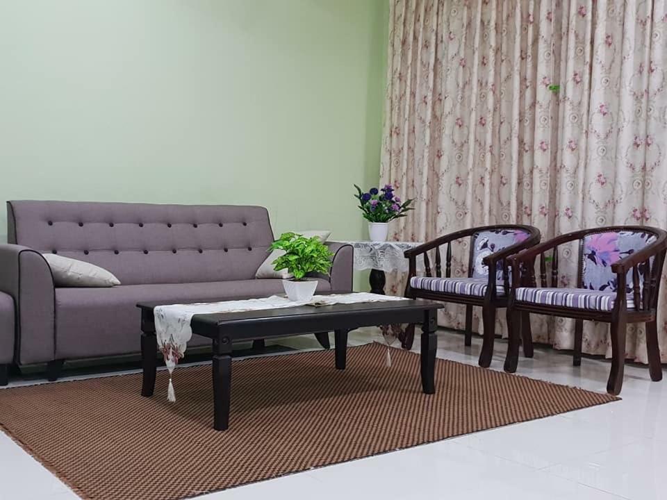 Islamic Homestay Sungai Petani Esterno foto