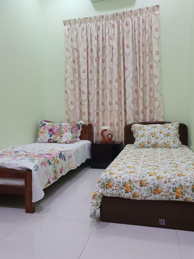 Islamic Homestay Sungai Petani Esterno foto