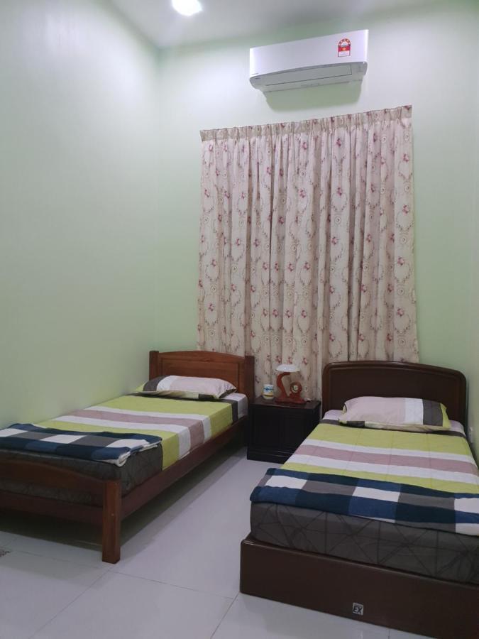 Islamic Homestay Sungai Petani Esterno foto