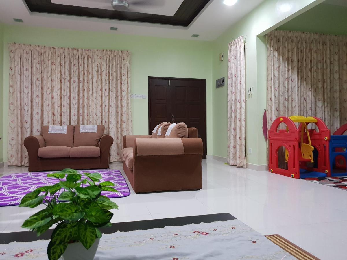 Islamic Homestay Sungai Petani Esterno foto